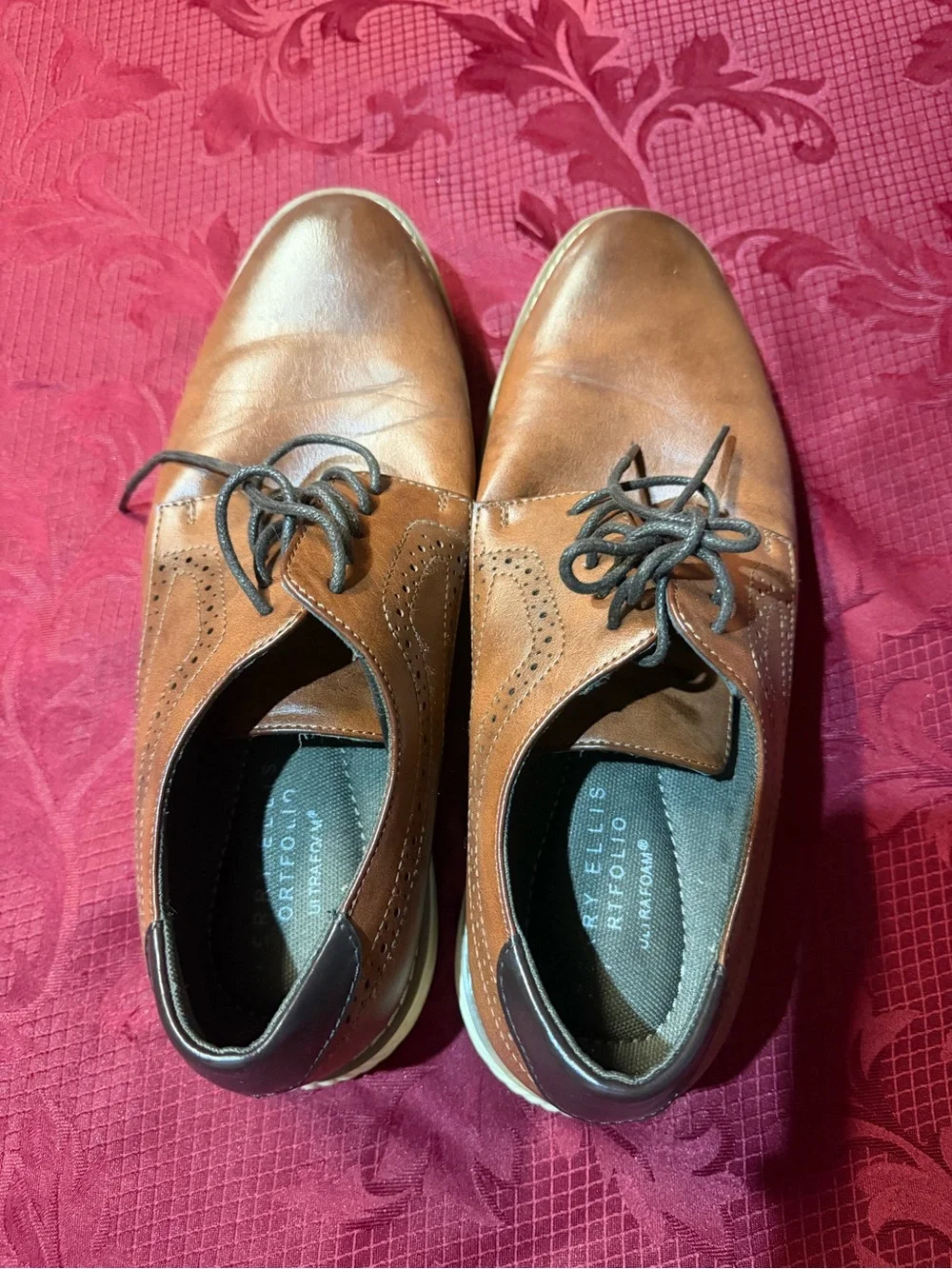 Perry Ellis stylish perry